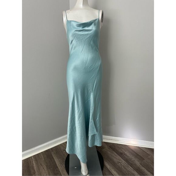 NWT Alice + Olivia Cowl Neck Waterfall Maxi Slip Dress Light Blue Size 2 $395 - Picture 4 of 10